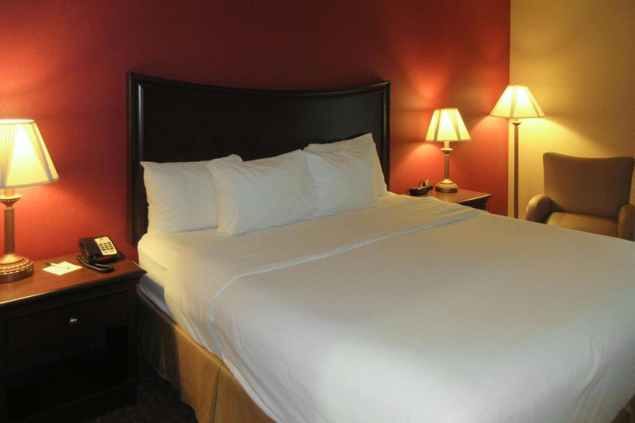 Quality Inn & Suites Owego מראה חיצוני תמונה